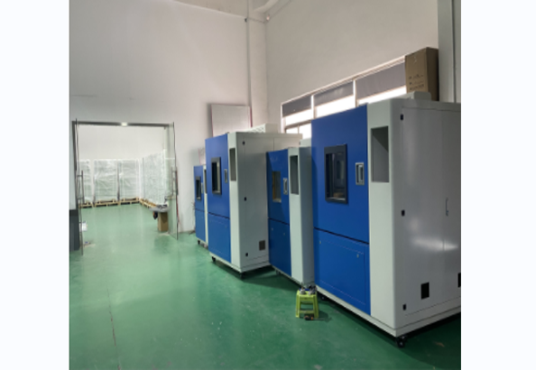 臭氧老化箱如何固定拉伸高度不變？