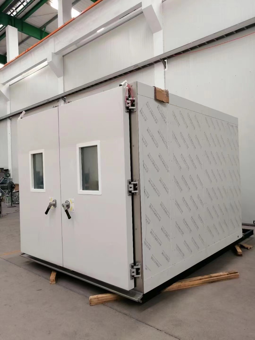 步入式試驗箱示意圖