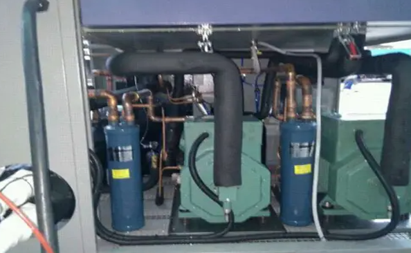 冷熱沖擊試驗(yàn)箱壓縮機(jī)持續(xù)回液，該如何處理？